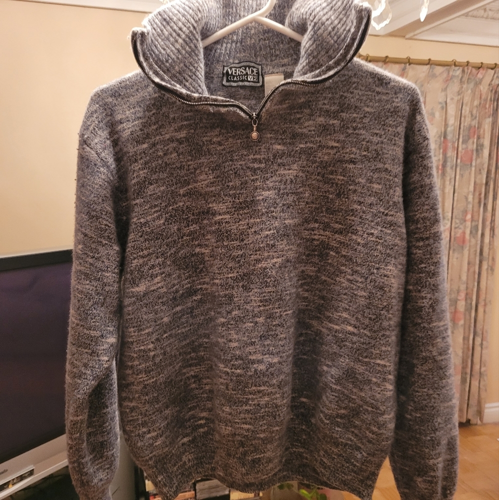 Versace classic V2 sweater XL (fit l)